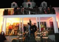 Casa embrujada fotografiada de noche