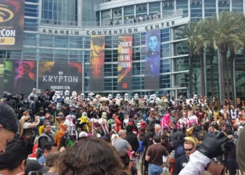 Cosplayers caracterizados de Star Wars
